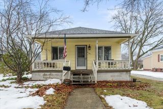 606 N Sixth Street, Saint Clair, MI 48079