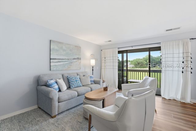 60 Carnoustie Rd Apt 982, Hilton Head Island, SC 29928
