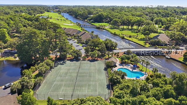 60 Carnoustie Rd Apt 982, Hilton Head Island, SC 29928