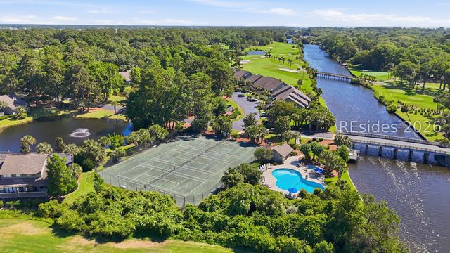 60 Carnoustie Rd Apt 982, Hilton Head Island, SC 29928