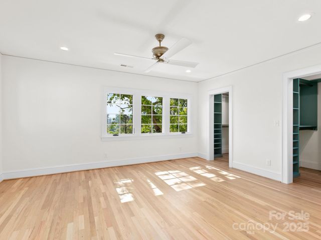 18 Normandy Road, Asheville, NC 28803
