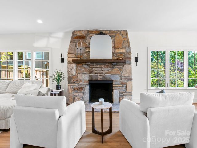 18 Normandy Road, Asheville, NC 28803