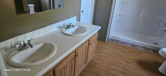 12706 HAWK HILL DRIVE, Thonotosassa, FL 33592