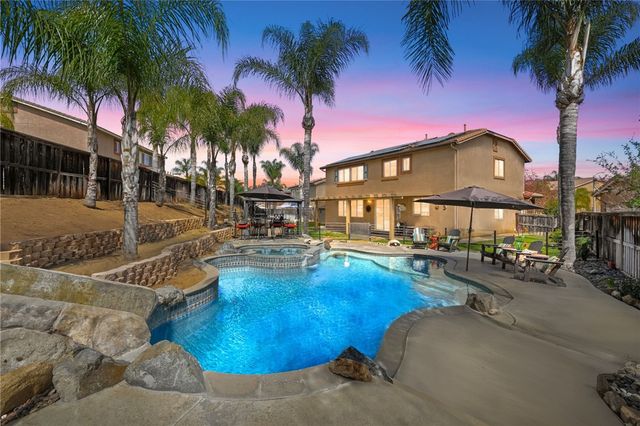 29093 Hydrangea, Murrieta, CA 92563