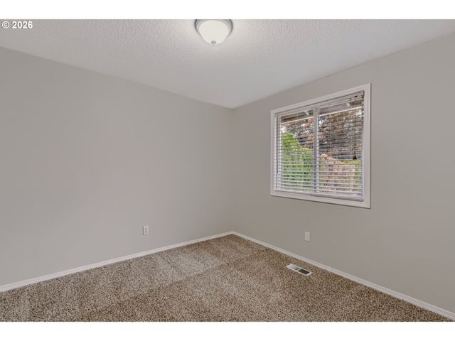 4709 Ne 130TH Ave, Vancouver, WA 98682