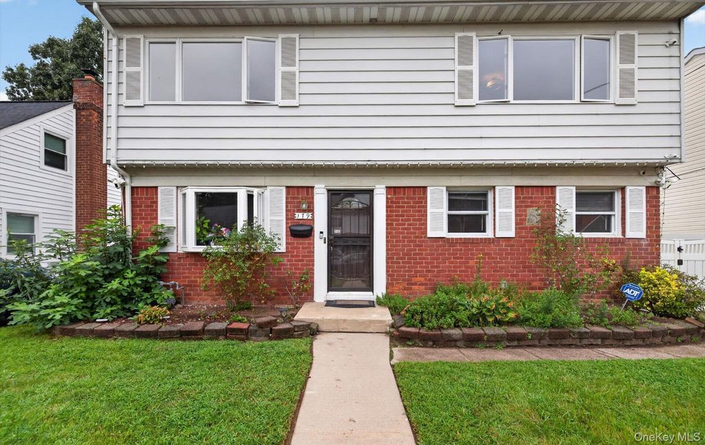 179 Sterling Road, Elmont, NY 11003 — photo 3