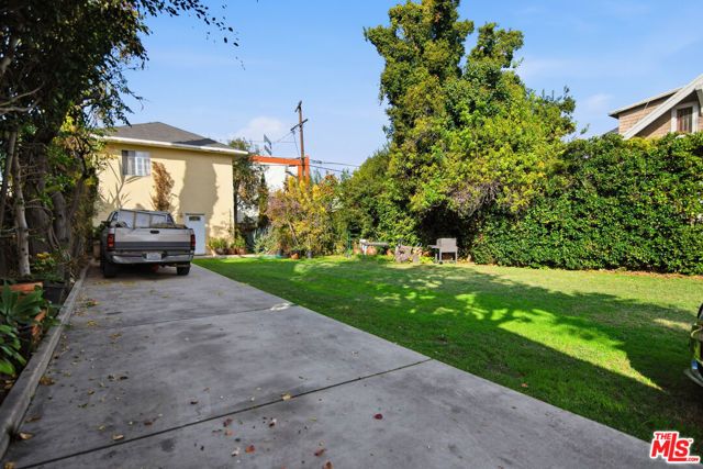 1331 12th Avenue, Los Angeles, CA 90019