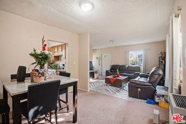 1331 12th Avenue, Los Angeles, CA 90019