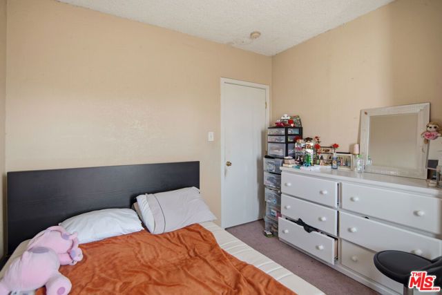 1331 12th Avenue, Los Angeles, CA 90019