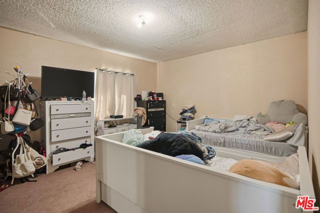 1331 12th Avenue, Los Angeles, CA 90019