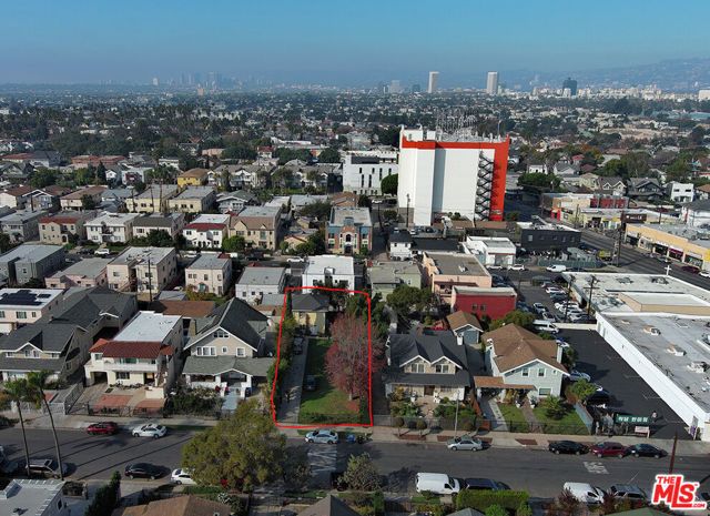 1331 12th Avenue, Los Angeles, CA 90019