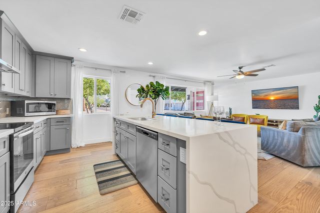 3320 N 82ND Place, Scottsdale, AZ 85251