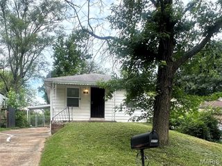 9705 Winkler Drive, St Louis, MO 63136