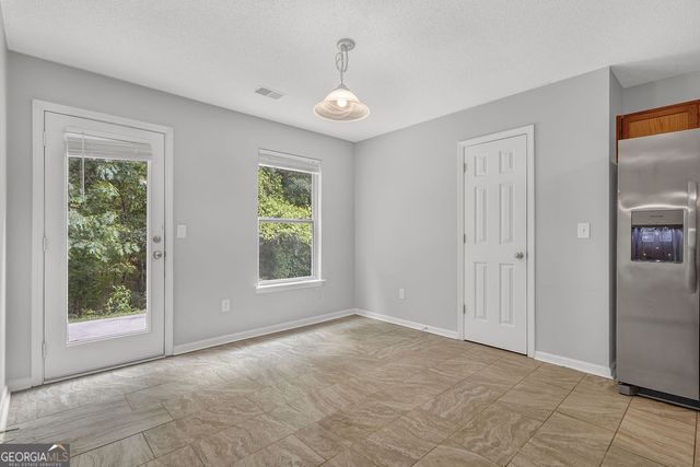 6032 Trotters Circle, Fairburn, GA 30213