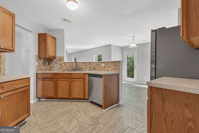 6032 Trotters Circle, Fairburn, GA 30213