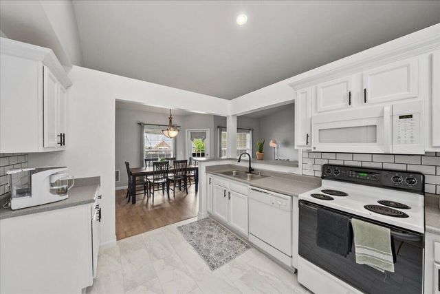 112 Parkside Drive, Florence, KY 41042
