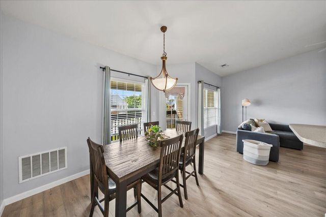 112 Parkside Drive, Florence, KY 41042