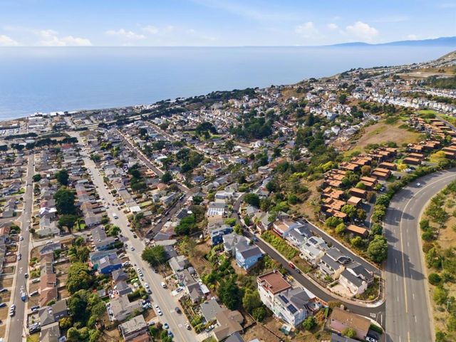 613 Farallon Avenue, Pacifica, CA 94044