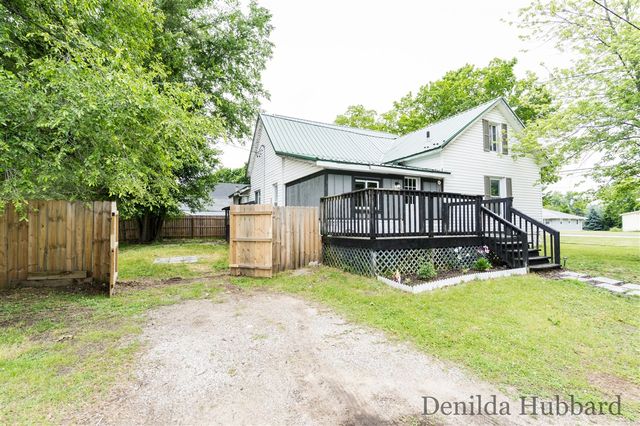 205 N Lincoln Avenue, Lakeview, MI 48850