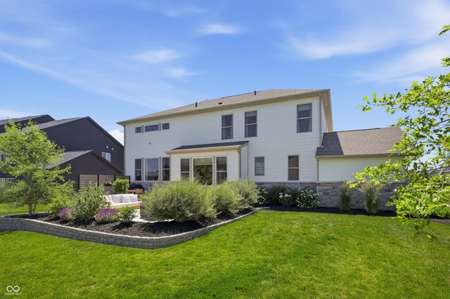 19949 Chatham Green Drive, Westfield, IN 46074