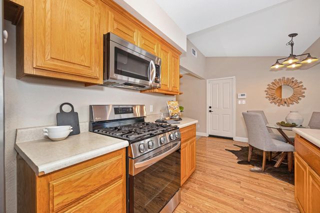 9368 Nevins Way, Orangevale, CA 95662