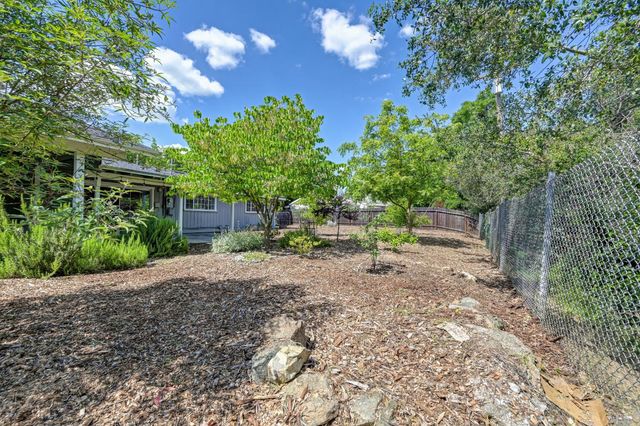 9368 Nevins Way, Orangevale, CA 95662