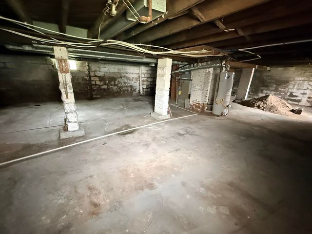 1755 S Wichita St, Wichita, KS 67213