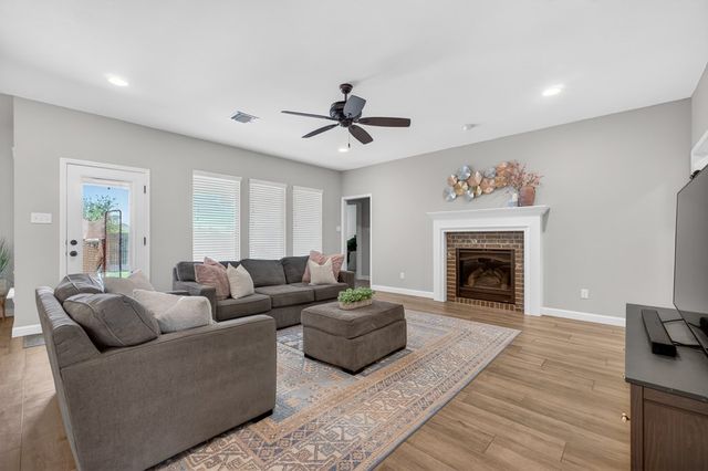 5915 Beals Creek Dr, Midland, TX 79707