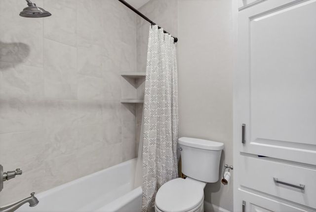 5915 Beals Creek Dr, Midland, TX 79707