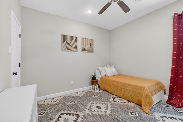 5915 Beals Creek Dr, Midland, TX 79707