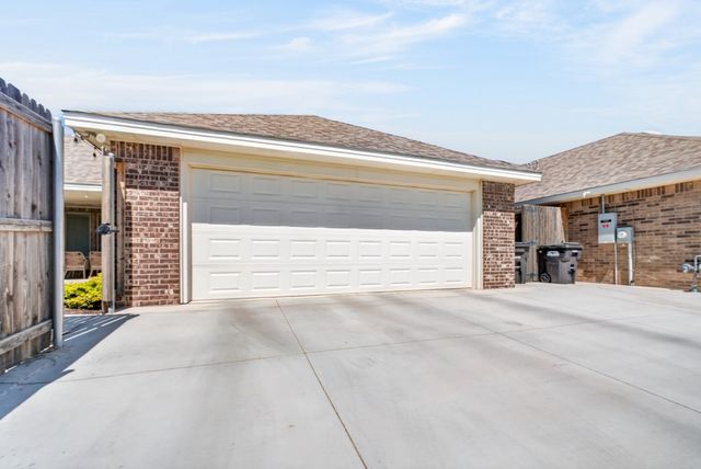 5915 Beals Creek Dr, Midland, TX 79707