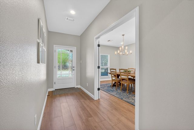 5915 Beals Creek Dr, Midland, TX 79707