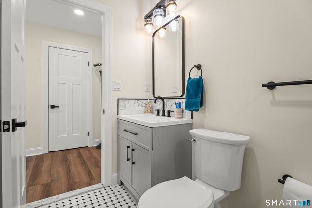 42 Granite Road 42, Guilford, CT 06437