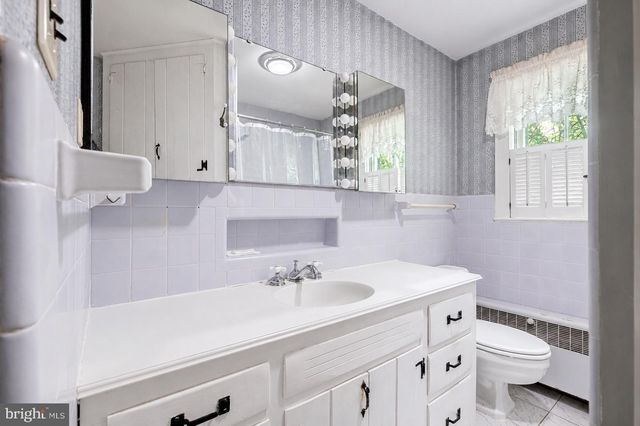 406 VILLAGE, Princeton Junction, NJ 08550