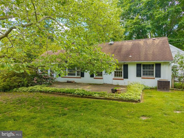 406 VILLAGE, Princeton Junction, NJ 08550