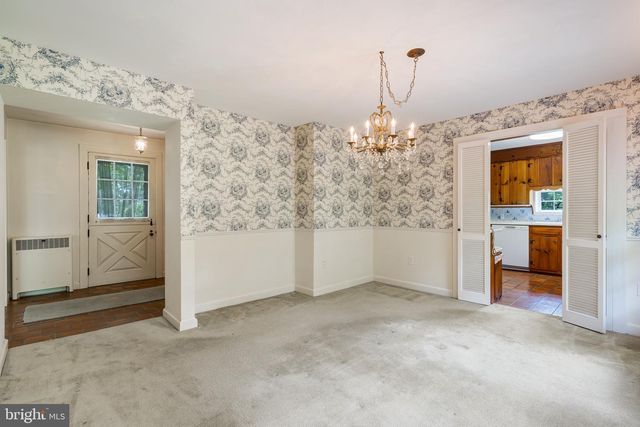 406 VILLAGE, Princeton Junction, NJ 08550