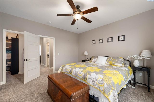 6045 W 41st Ave, Kennewick, WA 99338