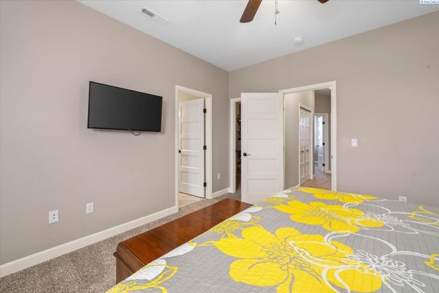 6045 W 41st Ave, Kennewick, WA 99338