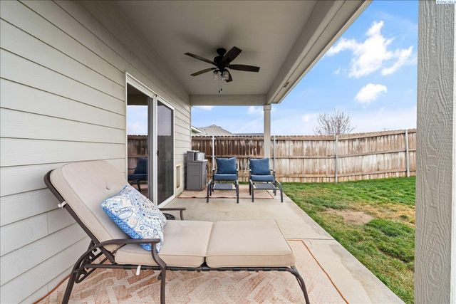 6045 W 41st Ave, Kennewick, WA 99338