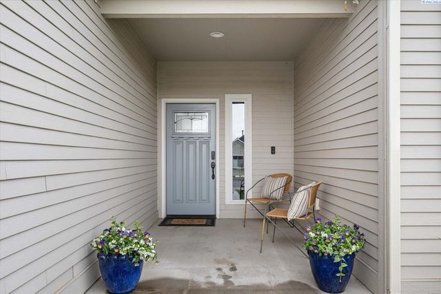 6045 W 41st Ave, Kennewick, WA 99338