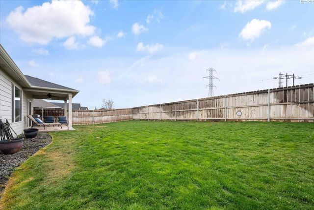 6045 W 41st Ave, Kennewick, WA 99338