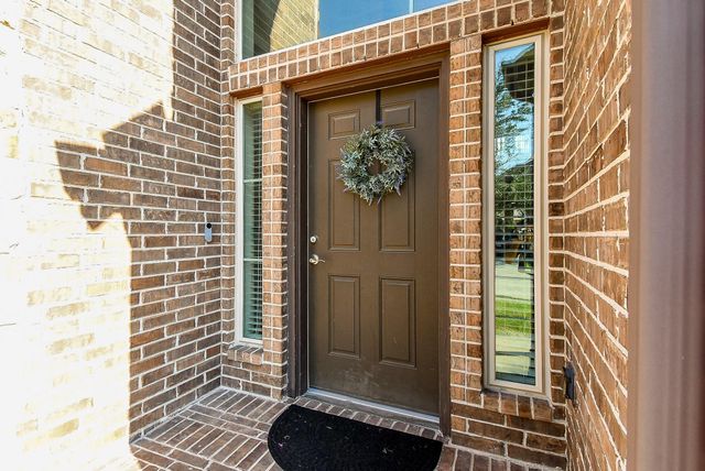 13513 S Canyon Gale Lane, Pearland, TX 77584