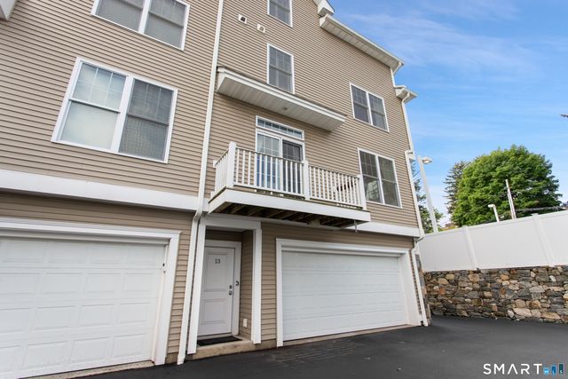 91 West Broad Street APT 13, Stamford, CT 06902
