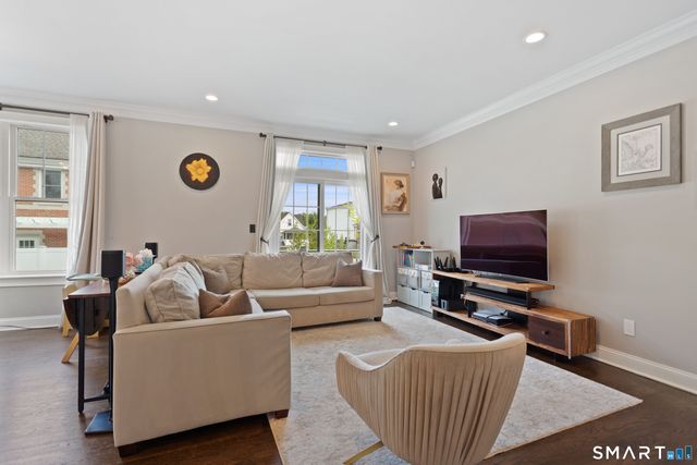 91 West Broad Street APT 13, Stamford, CT 06902