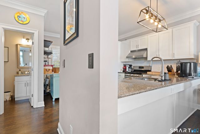 91 West Broad Street APT 13, Stamford, CT 06902