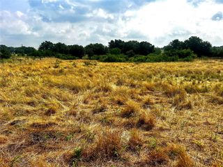 235 Alexandra LN, Dale, TX 78616