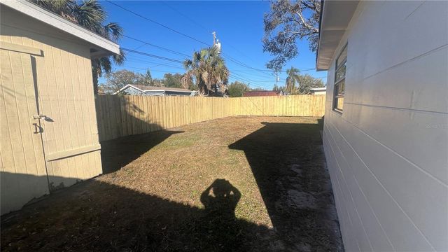 5965 62ND AVENUE N, Pinellas Park, FL 33781