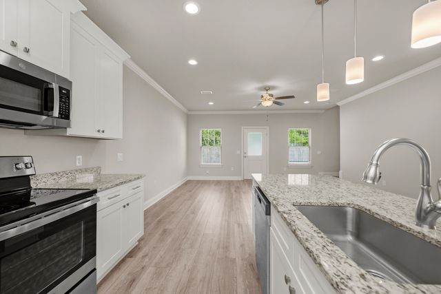 2285 Janet Street, Navarre, FL 32566