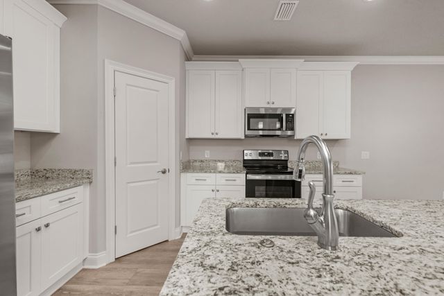 2285 Janet Street, Navarre, FL 32566