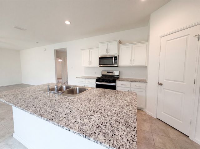 13592 Gunsmoke Lane, Cresson, TX 76035